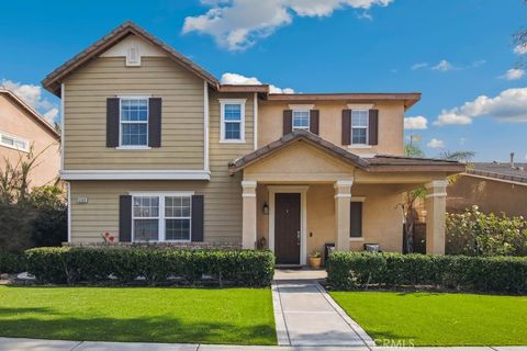 5369 Parkside Way Fontana CA 92336