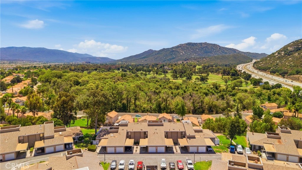 44603 La Paz Road