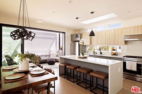 Photo of 836 N Mccadden Place, Los Angeles, CA 90038 (MLS # 26673581)