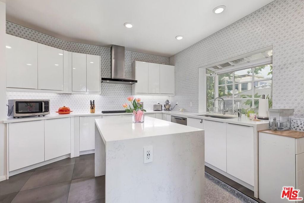 9921 Durant Drive 2
