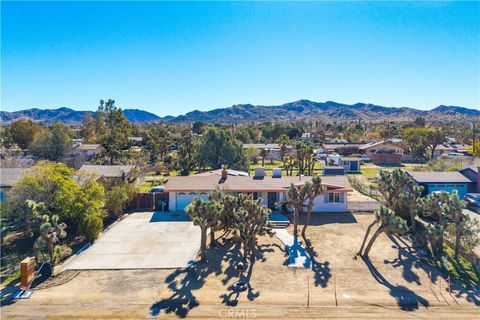 Photo of 56605 Taos Trail, Yucca Valley, CA 92284 (MLS # JT26009311)