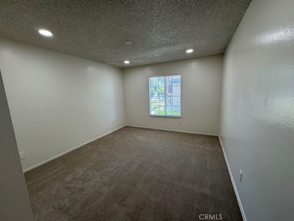149 W 6th Street 8