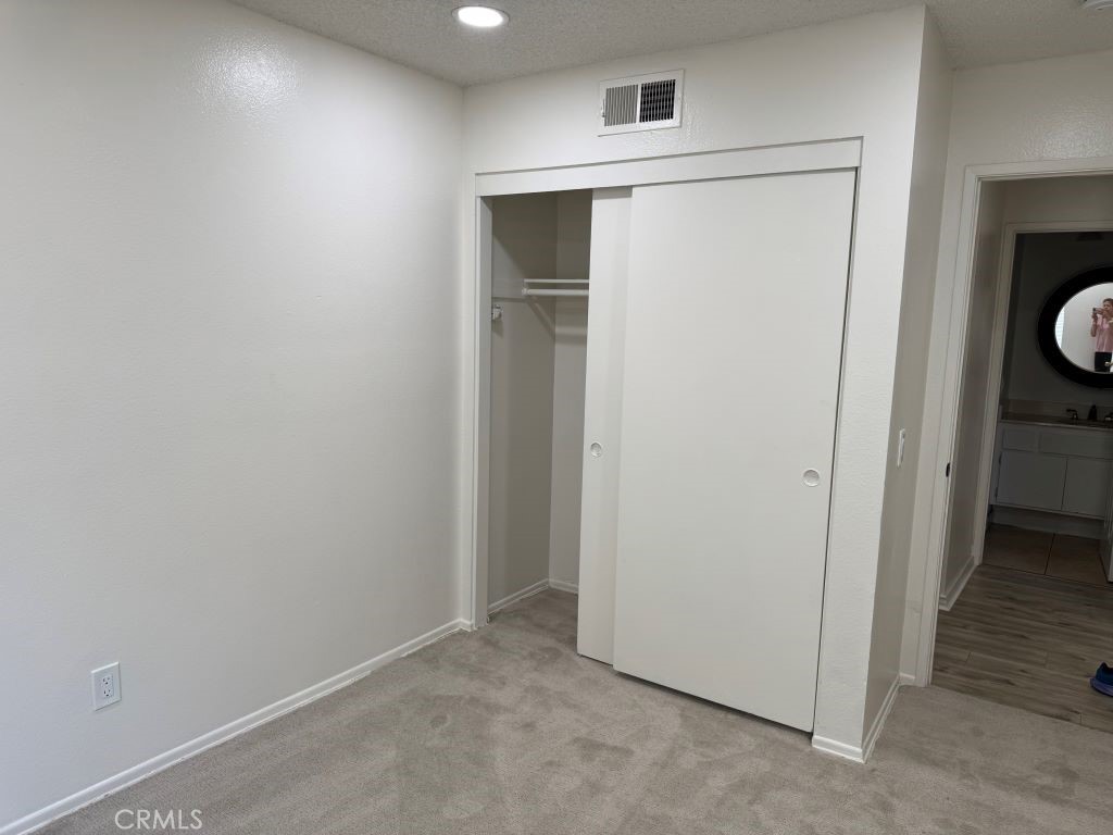 149 W 6th Street 8