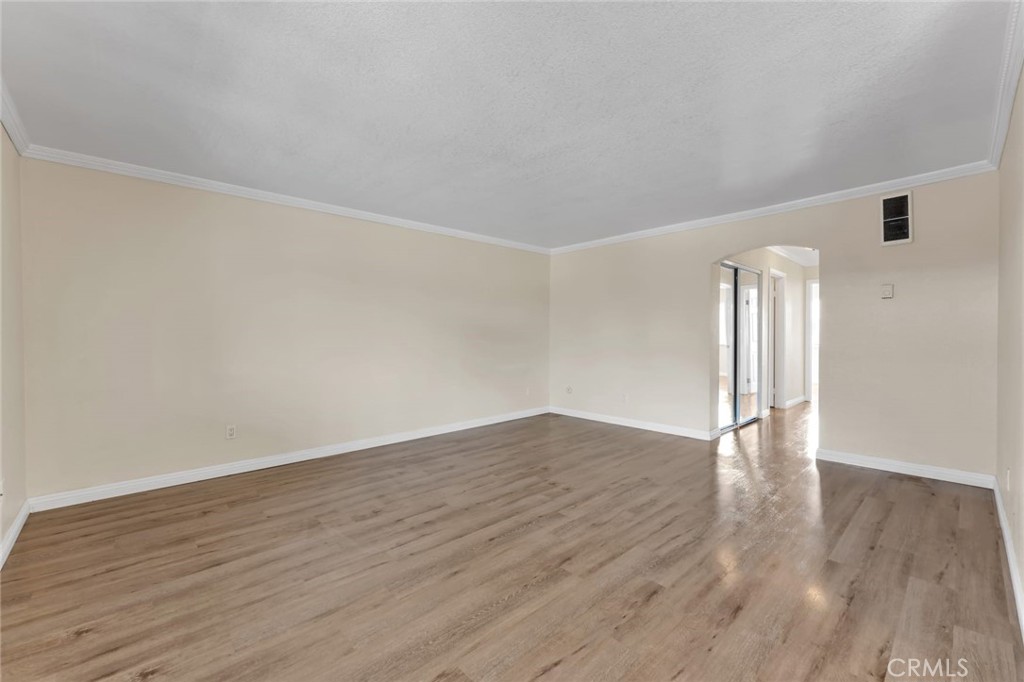 2041 E Grand Ave 24