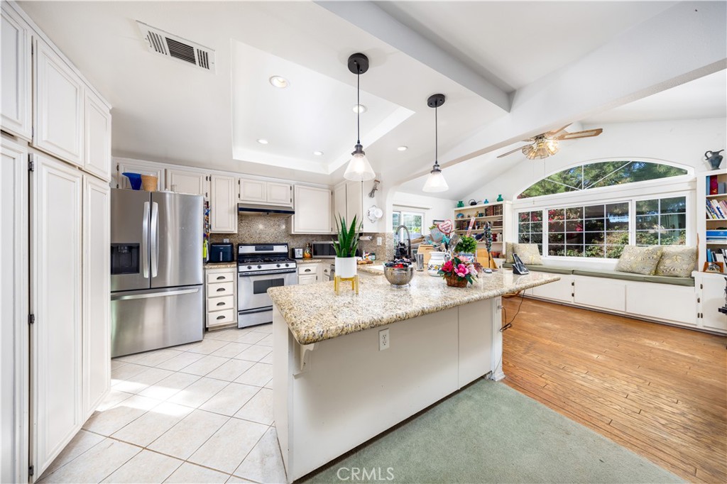 Conejo Country Homes (500) - Residential