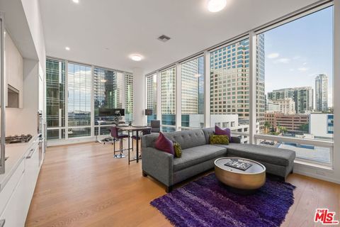 Photo of 877 Francisco Street #806, Los Angeles, CA 90017 (MLS # 26744775)