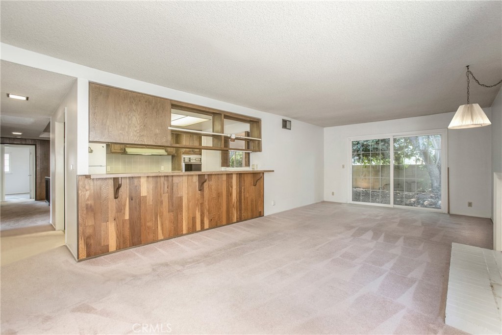 1525 Rogue Street