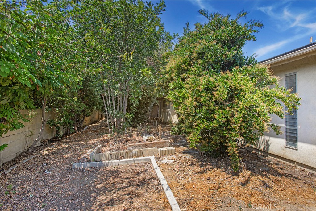 1525 Rogue Street