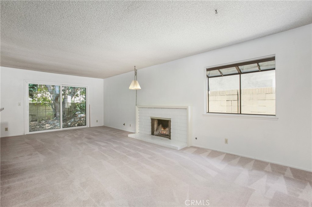 1525 Rogue Street
