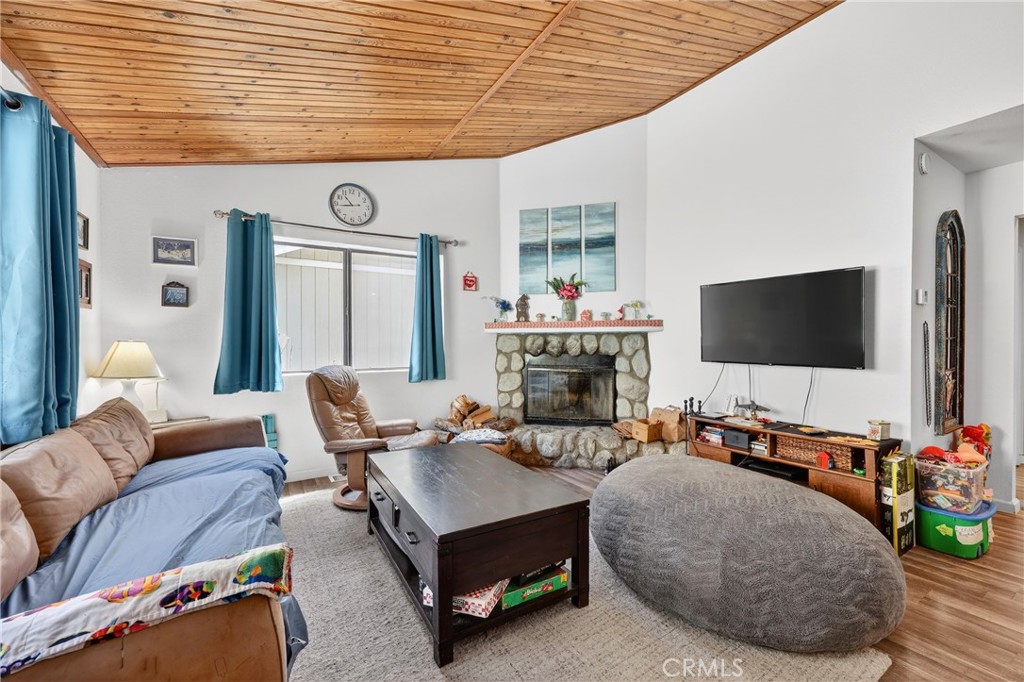 Photo 1 of 44 — 3912 Oakdale Drive, Frazier Park, CA 93225