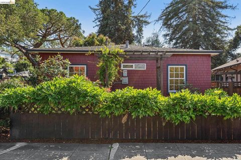 Photo of 1767 Brandon St ST, Oakland, CA 94611 (MLS # 41133928)