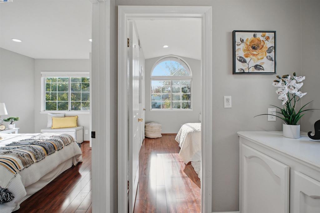 NEW CASTLE - Residential