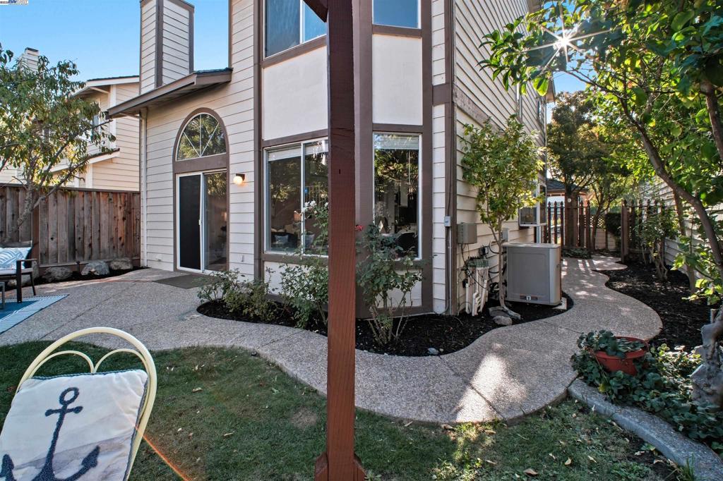NEW CASTLE - Residential