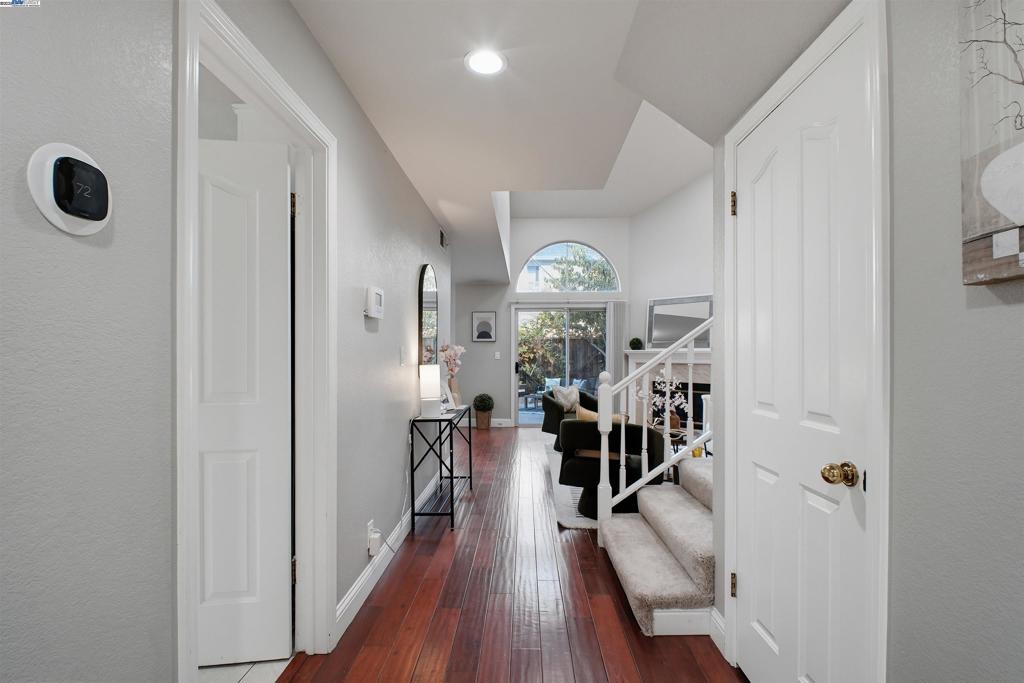 NEW CASTLE - Residential