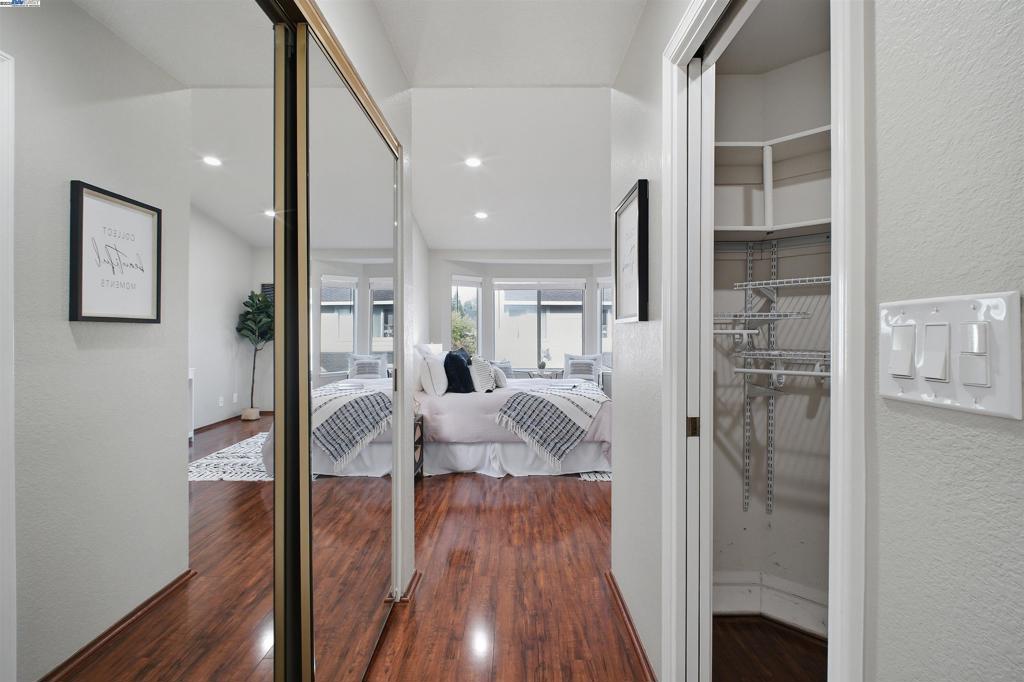 NEW CASTLE - Residential