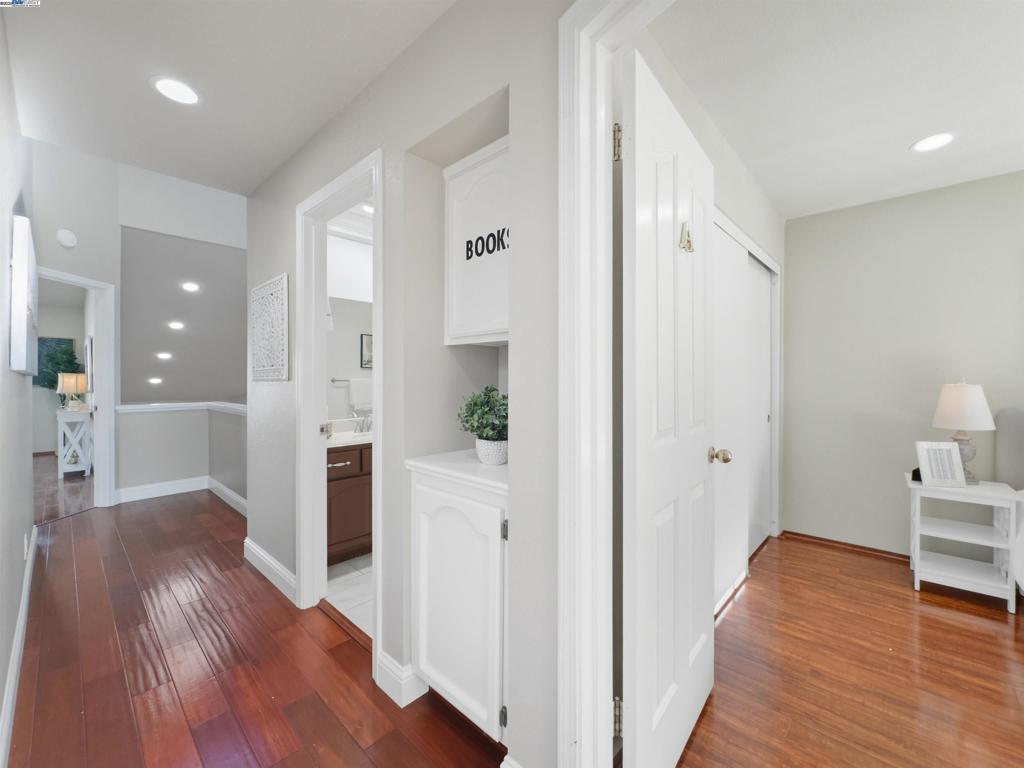 NEW CASTLE - Residential