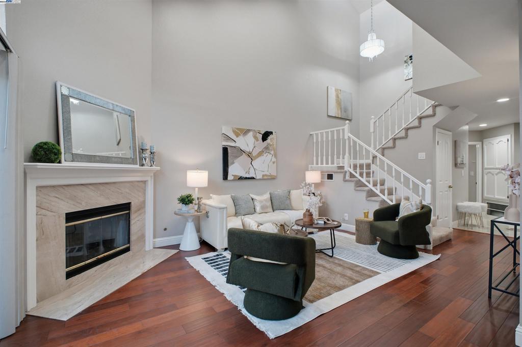 NEW CASTLE - Residential