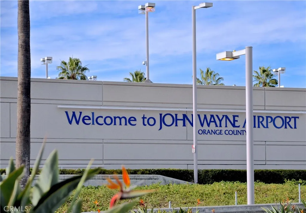 Irvine, California 92603, United States, 2 Bedrooms Bedrooms, ,3 BathroomsBathrooms,Residential,Active,189934