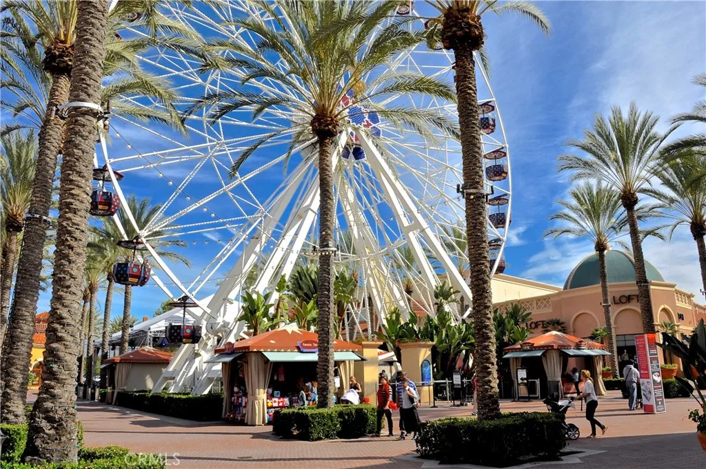 Irvine, California 92603, United States, 2 Bedrooms Bedrooms, ,3 BathroomsBathrooms,Residential,Active,189934