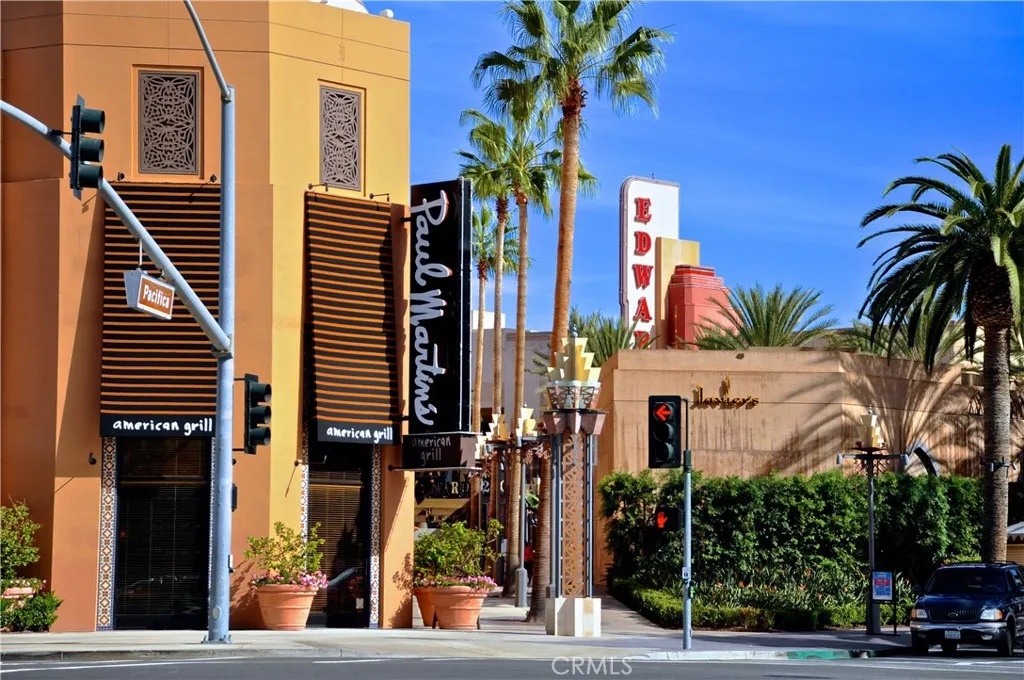 Irvine, California 92603, United States, 2 Bedrooms Bedrooms, ,3 BathroomsBathrooms,Residential,Active,189934