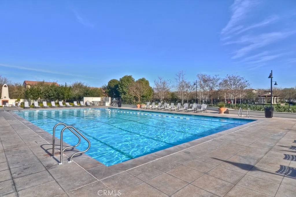 Irvine, California 92603, United States, 2 Bedrooms Bedrooms, ,3 BathroomsBathrooms,Residential,Active,189934