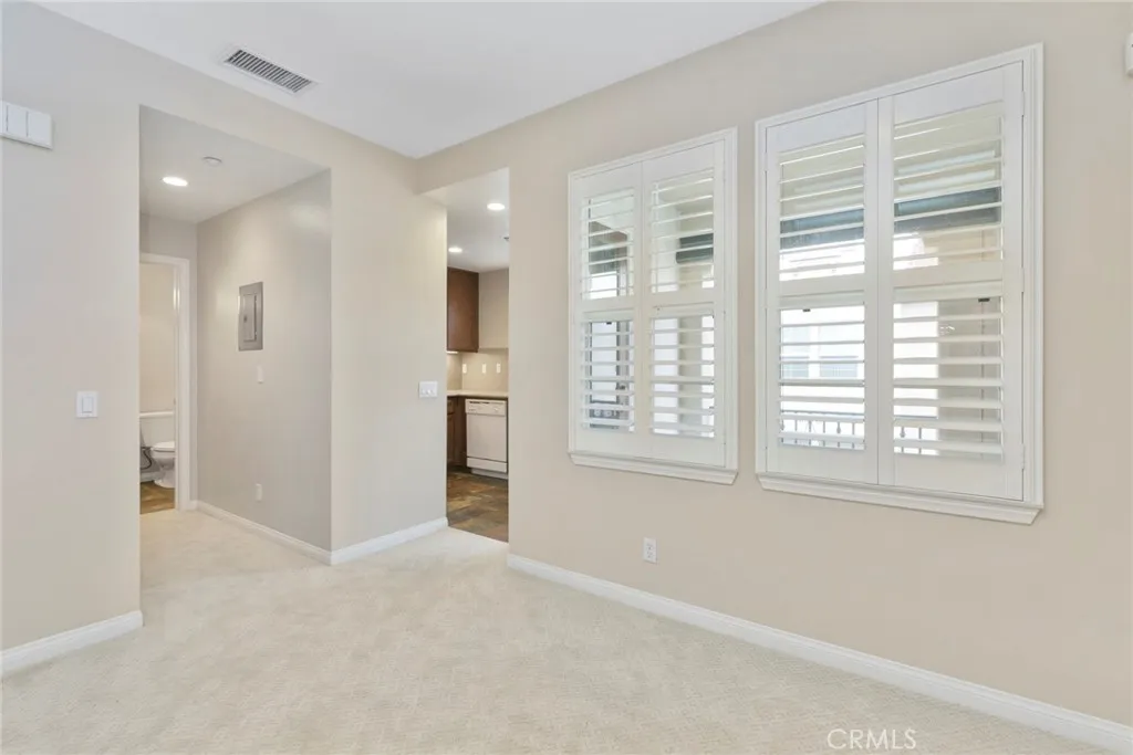 Irvine, California 92603, United States, 2 Bedrooms Bedrooms, ,3 BathroomsBathrooms,Residential,Active,189934