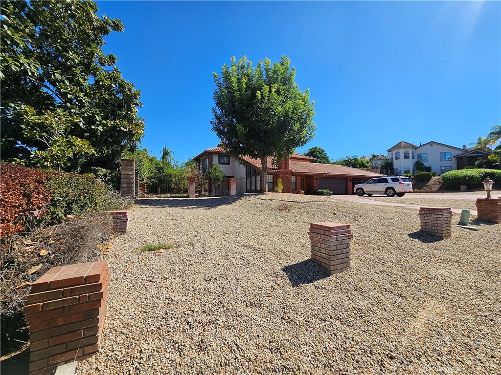 Properties 1 2073 Gainsborough