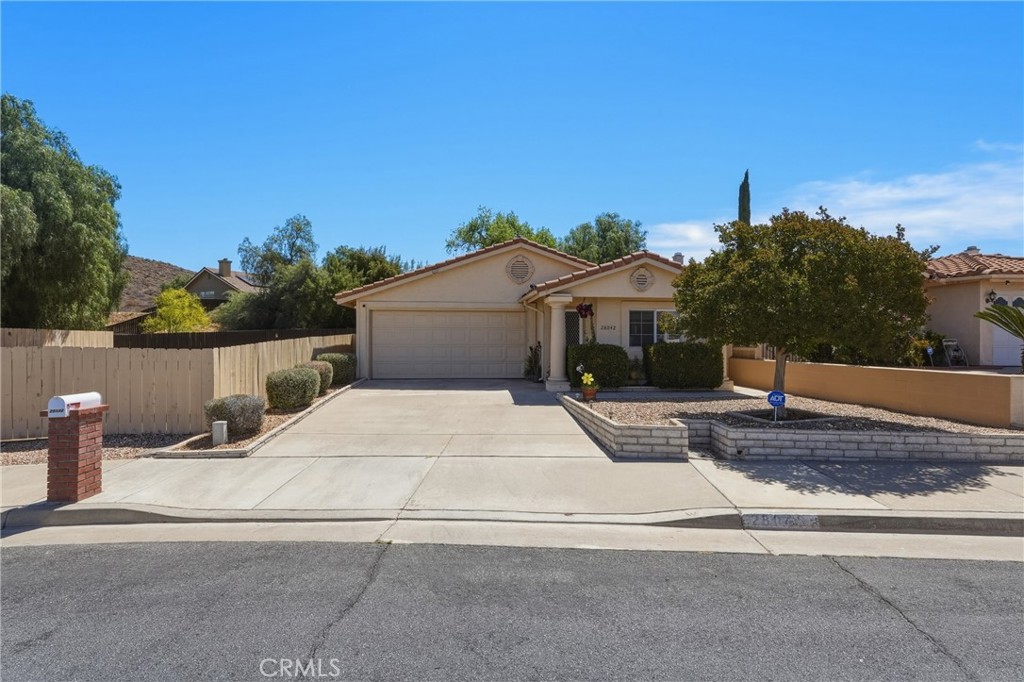 28042 CALLE VALLARTA