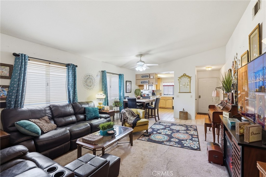 28042 CALLE VALLARTA
