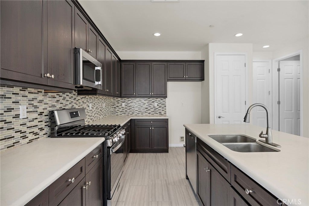 15002 W Anaya