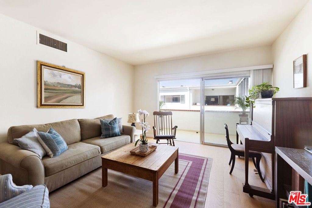 521 Montana Ave #305 is a bright and spacious top-floor condo located just blocks from Montana Avenue's premier dining, shopping, and entertainment. The beach, Ocean Avenue, and Palisades Park are just minutes away. This open and airy home features only one shared wall, ensuring added privacy, and offers a welcoming living area with a fireplace and large sliding glass doors that lead to a balcony - perfect for indoor-outdoor living. The dining area includes a built-in wet bar, ideal for entertaining, and flows into a fully equipped kitchen. The generous bedroom and bathroom provide ample comfort, featuring a walk-in closet, dual-sink vanity, tub, and separate shower. Residents enjoy resort-style amenities, including a community room, gym, sauna, and pool - all in one of the Westside's most sought-after neighborhoods, situated within the Roosevelt Elementary, Lincoln Middle, and Santa Monica High school district.