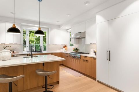 Tiny photo for 145 Gloria Circle, Menlo Park, CA 94025 (MLS # ML82054907)