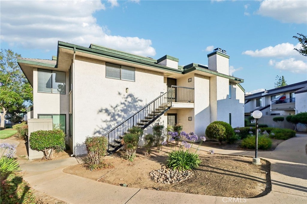 450 W Vermont AVE