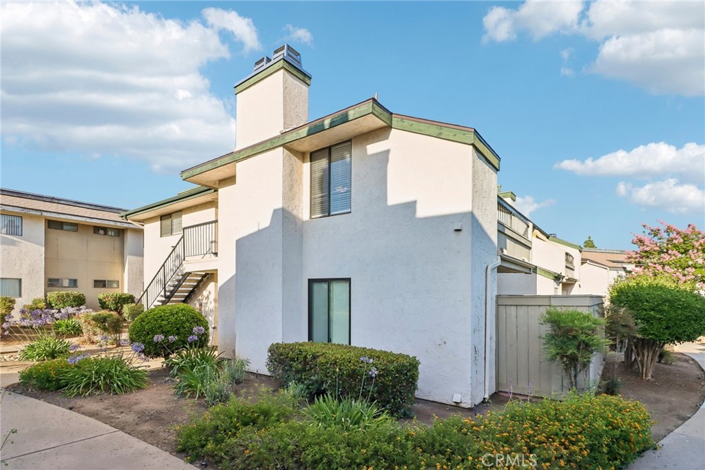 450 W Vermont