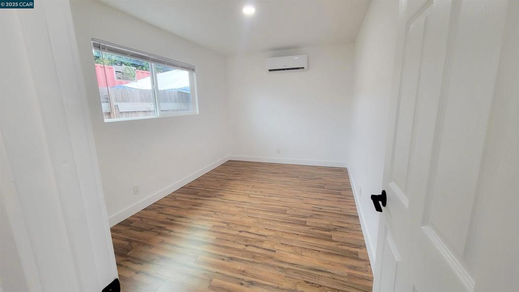NORTH RICHMOND - Residential