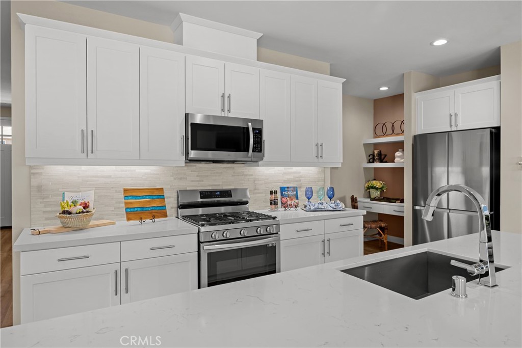 13739 Mesa View Drive