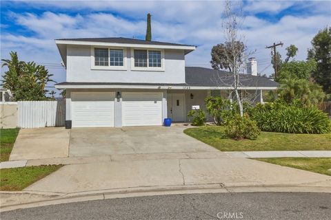 Photo of 1049 Evergreen Court, Redlands, CA 92374 (MLS # IG26032083)