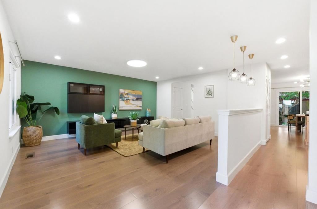 2035 Canary Island Court