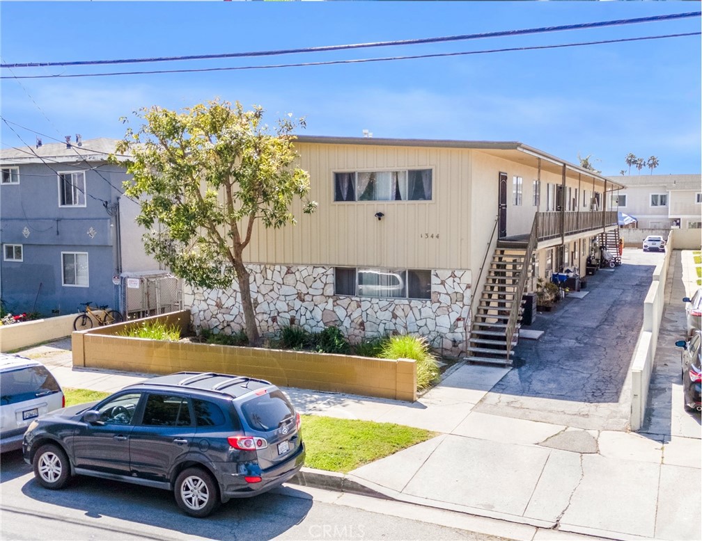 1344 W 225th Street