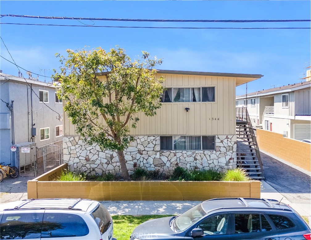 1344 W 225th Street