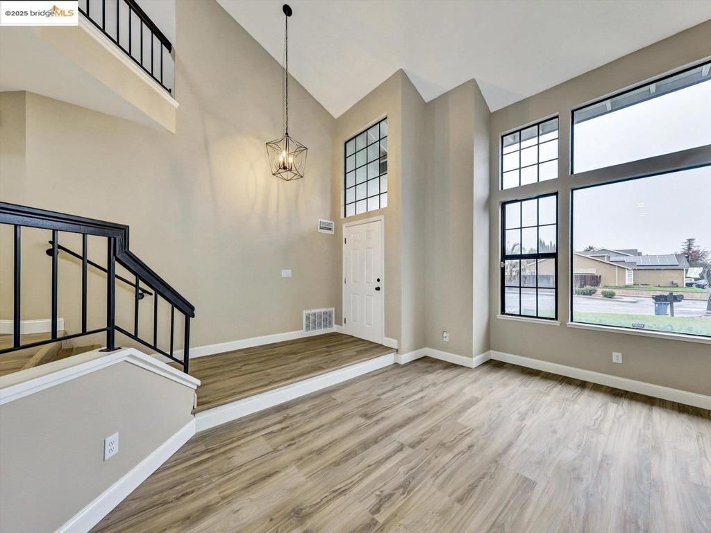 Photo of 2904 Bellflower CT Ct, Antioch, CA 94531 (MLS # 41115156)