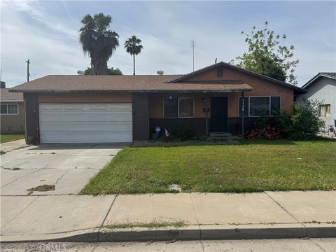 Photo of 2129 Balboa Ave, Merced, CA 95348 (MLS # MC26085127)