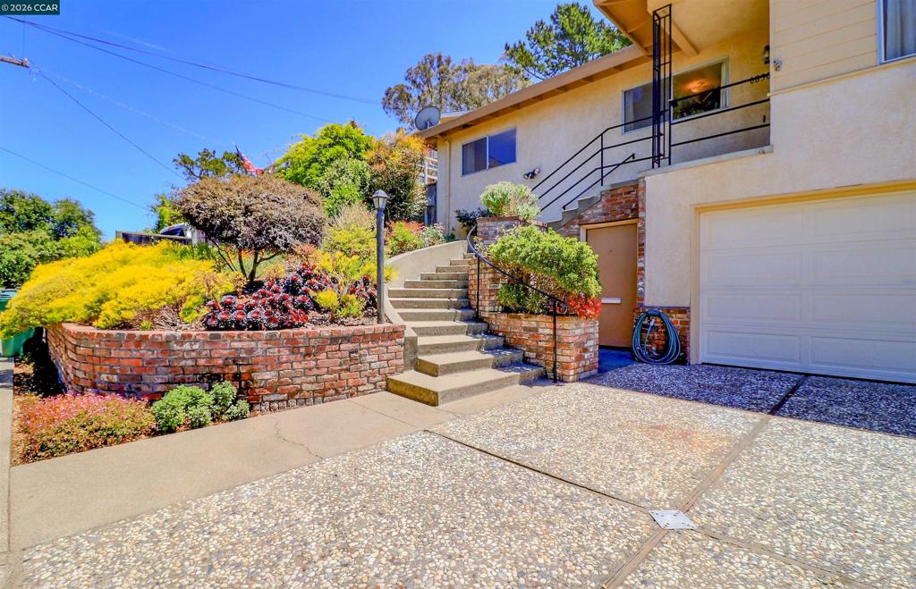 Photo of 6830 Del Monte Ave AVE, Richmond, CA 94805 (MLS # 41147650)