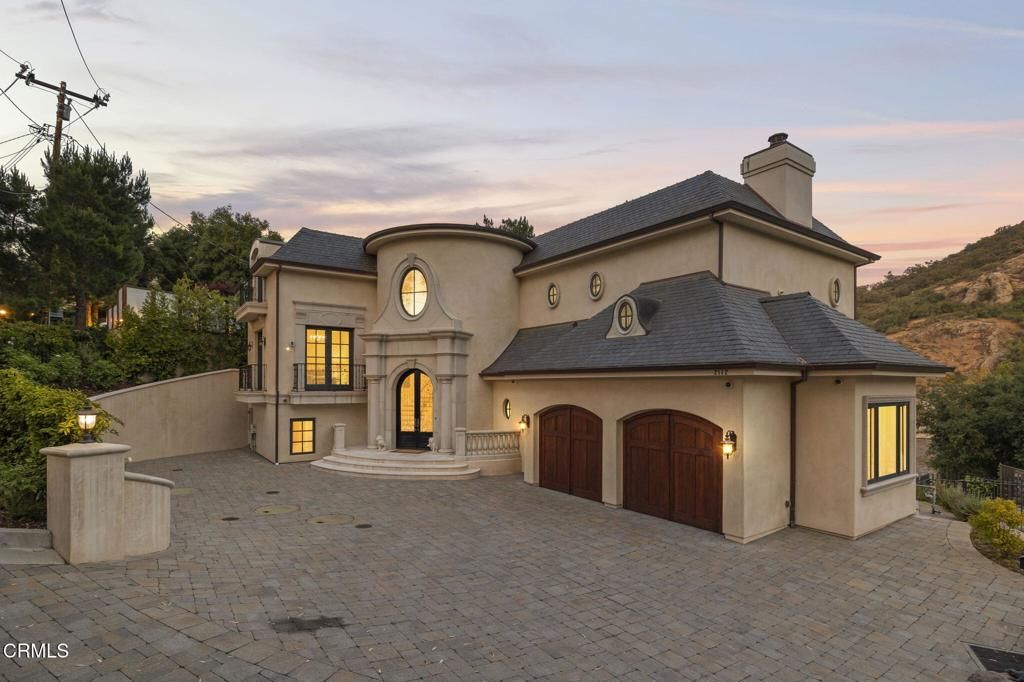 Photo of 2112 Trentham Road, Westlake Village, CA 91361 (MLS # V1-30287)