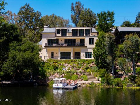 Photo of 2112 Trentham Road, Westlake Village, CA 91361 (MLS # V1-30287)