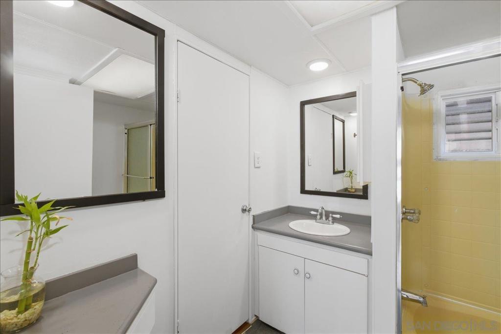 Oceanside - Manufactured In Park