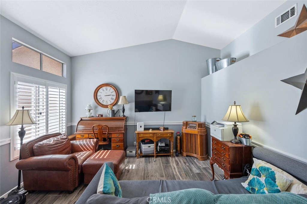 Mtn. View Courtyards (MTCO) - Residential