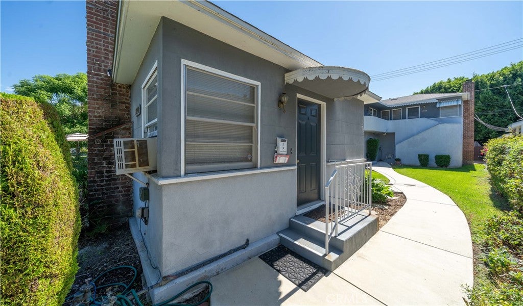1710 W Alameda Avenue