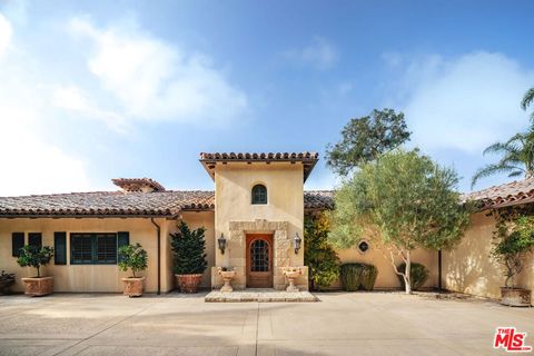 Tiny photo for 4020 Cuervo Avenue, Santa Barbara, CA 93110 (MLS # 25615941)