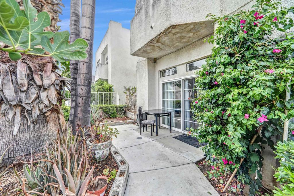 Chic & Updated Apartment in Canoga Park – Move-In Ready! Welcome to this beautifully updated unit in Canoga Park, CA – a perfect blend of comfort and modern style. Step inside to find a brand-new kitchen featuring contemporary cabinetry, sleek countertops, and all-new stainless steel appliances – ideal for both everyday living and entertaining. Two car Garage with washer and dryer in the unit. Enjoy the newly remodeled bathroom with a spacious walk-in shower, offering a touch of luxury and convenience. The layout is thoughtfully designed to maximize space and natural light. As part of a well-maintained community, you’ll also have access to a sparkling community pool – a perfect retreat during those sunny SoCal days. Key Features: Brand-new kitchen & appliances Stylish walk-in shower Community pool Great location in Canoga Park Don’t miss this opportunity to live in a move-in ready home with modern upgrades and community amenities. Schedule your showing today!